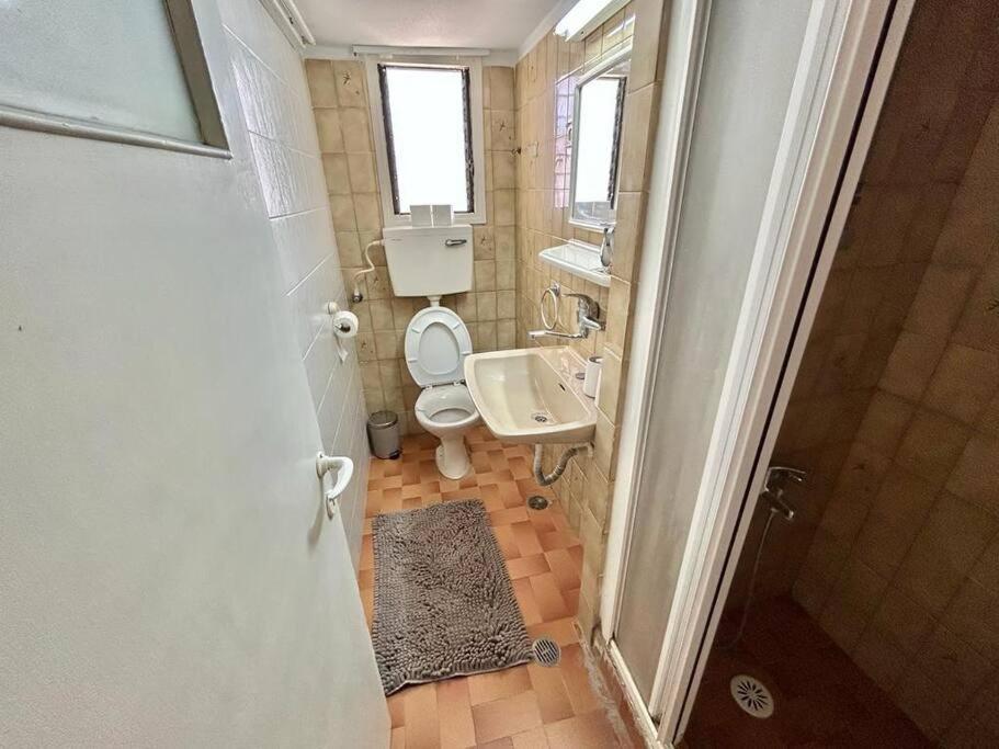 4br Location In *